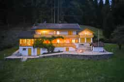 Traumhaftes Landhaus mit Ferienwohnung in Alleinlage – Ihr Rückzugsort in Viechtach! - Thumbnail 35