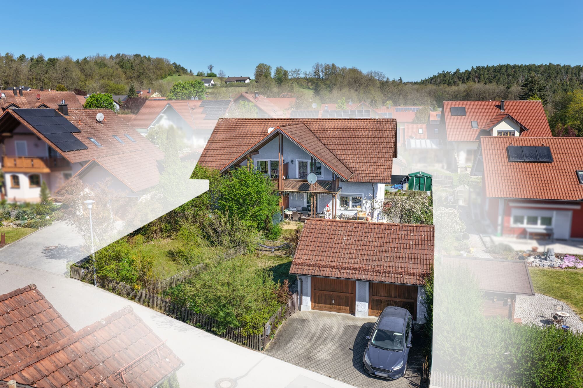 Zwei Doppelhaushälften in Walderbach – vermietet und perspektivisch zur Eigennutzung geeignet! - Bild 1